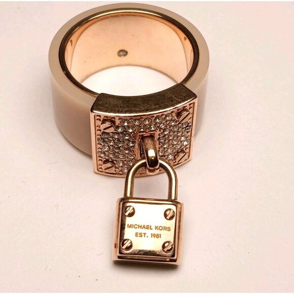 MICHAEL KORS Signed Size6 Padlock Crystal Ring Cityscape Hardware Rose Gold Tone - Picture 6 of 12